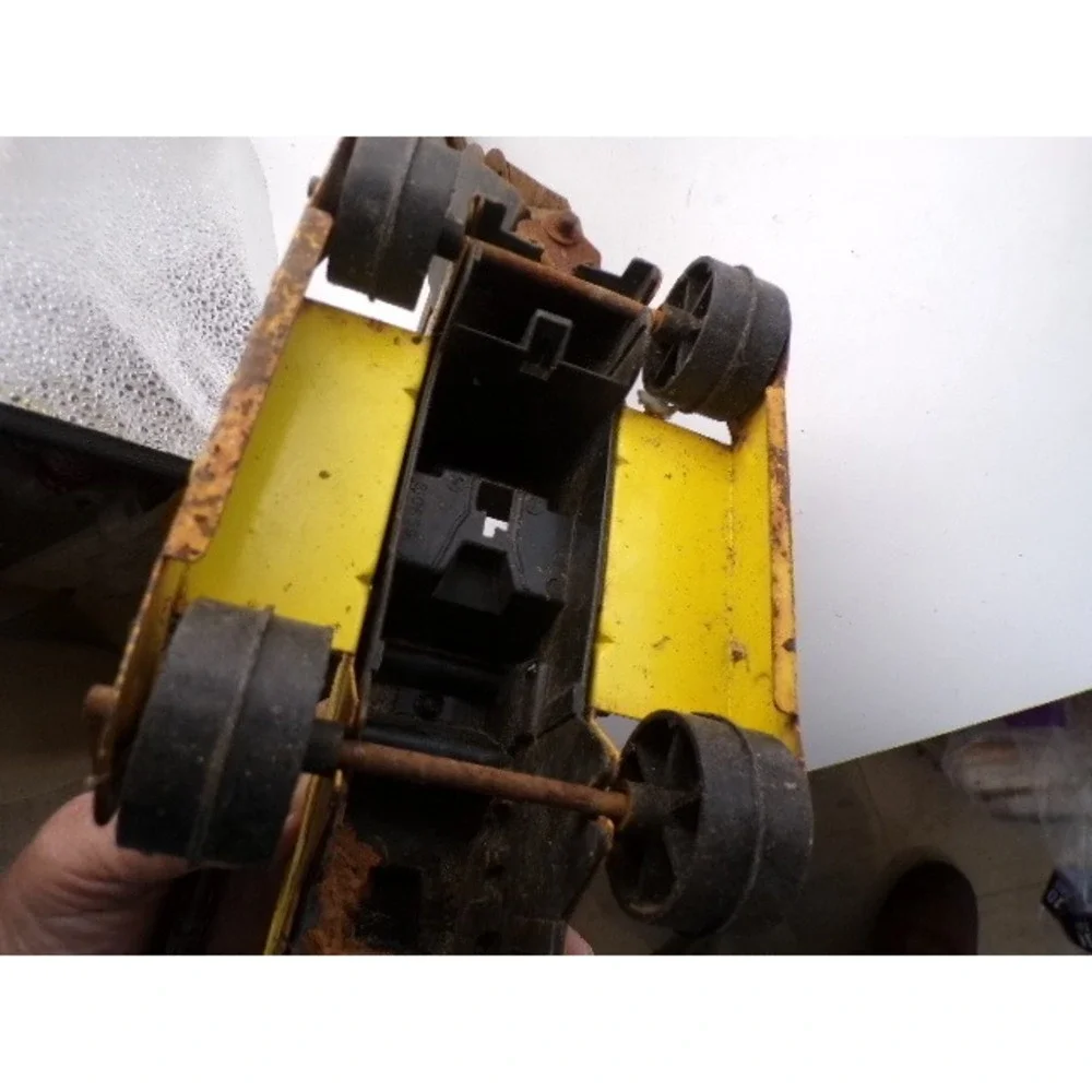 Vintage Yellow Pressed Steel Construction Toy Excavator Tractor Crawler‎